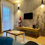 Kornaje - Jaworki - Komfortowe Apartamenty, Basen, Sauna, Duzy Ogrod, Blisko Szlakow I Stoku Narciarskiego Appartement *
