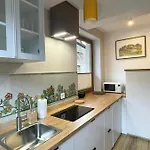 Kornaje - Jaworki - Komfortowe Apartamenty, Basen, Sauna, Duży Ogród, Blisko Szlaków I Stoku Narciarskiego Apartamento