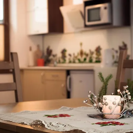 Kornaje - Jaworki - Komfortowe Apartamenty, Basen, Sauna, Duzy Ogrod, Blisko Szlakow I Stoku Narciarskiego * シュツァブニツァ